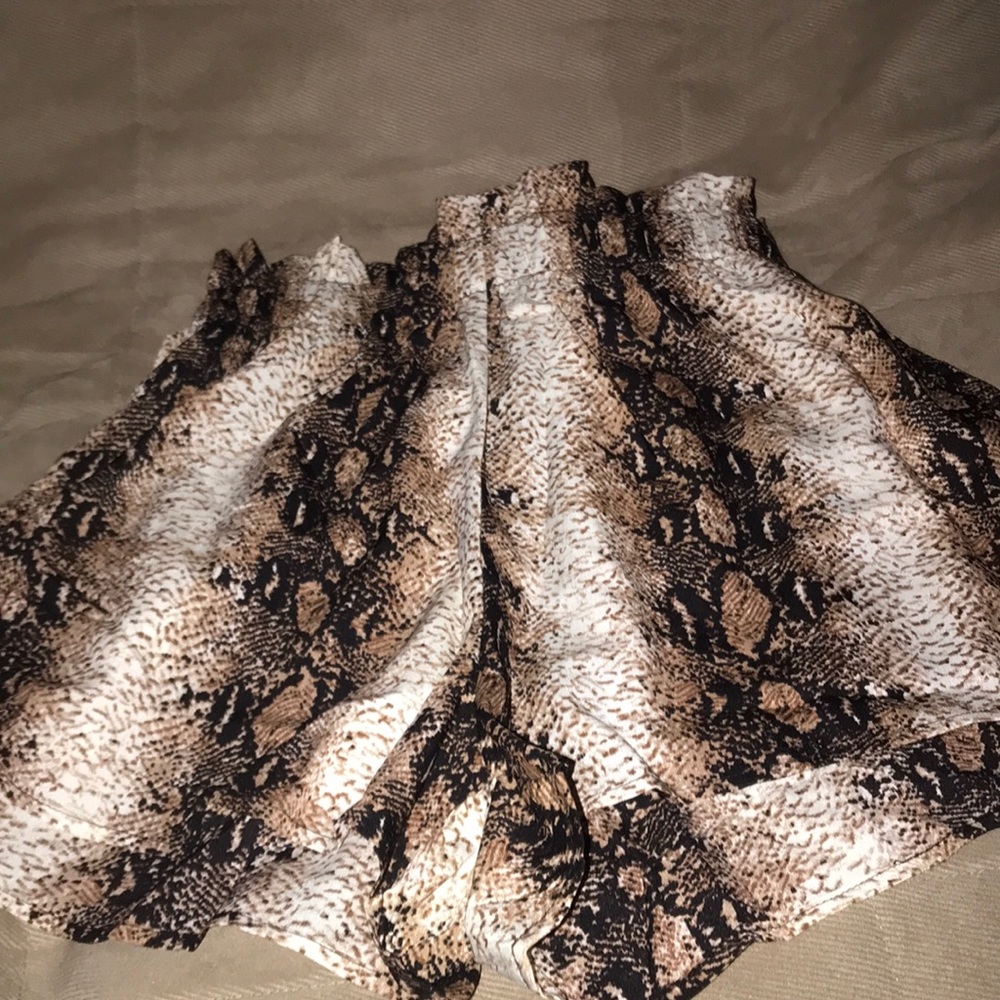 Flowy snake print shorts